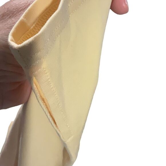 Tamela Mann Long Sleeve Soft Yellow Contrast Athleisure Stretch Top 22/24 NWT - Picture 5 of 7